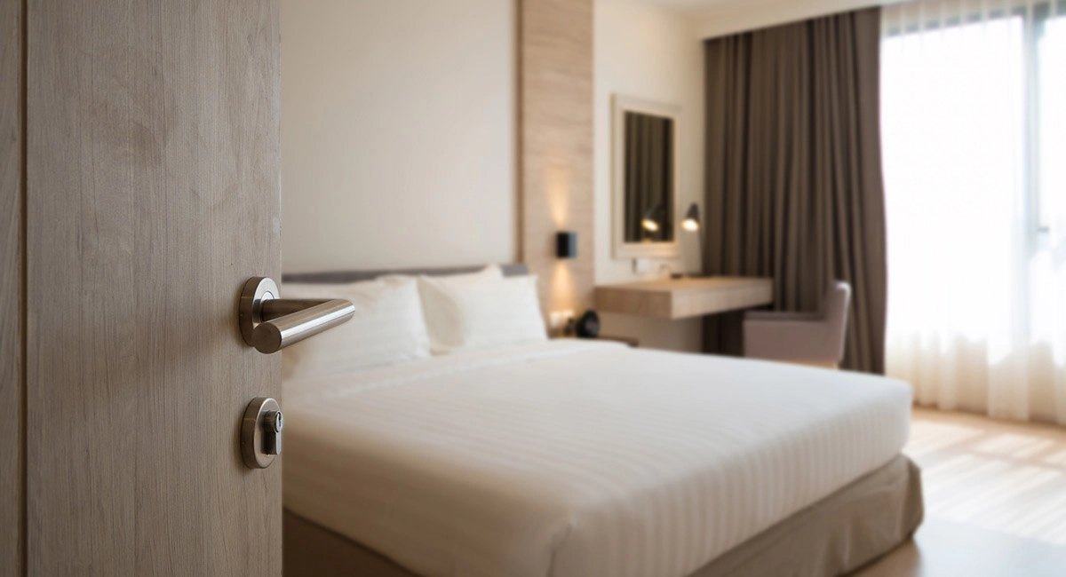 Debugged Blog 9 Ways How Rat Problem Can Be Damaging Hotels Face Brand Image Loss