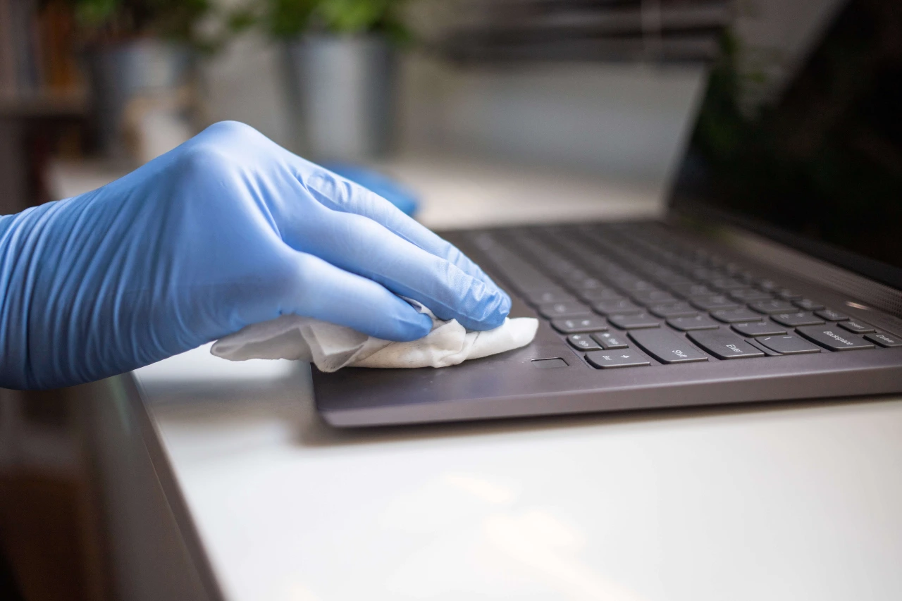 Debugged Blog 5 Ways of Cleaning and Sanitising Surfaces Workplace Sanitisation
