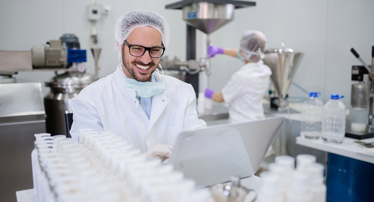 pharmaceutical lab assistant