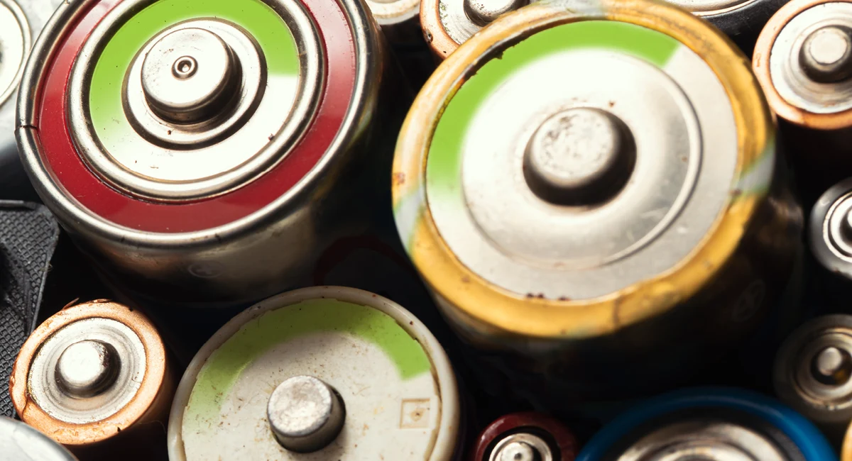 close-up image of batteries
