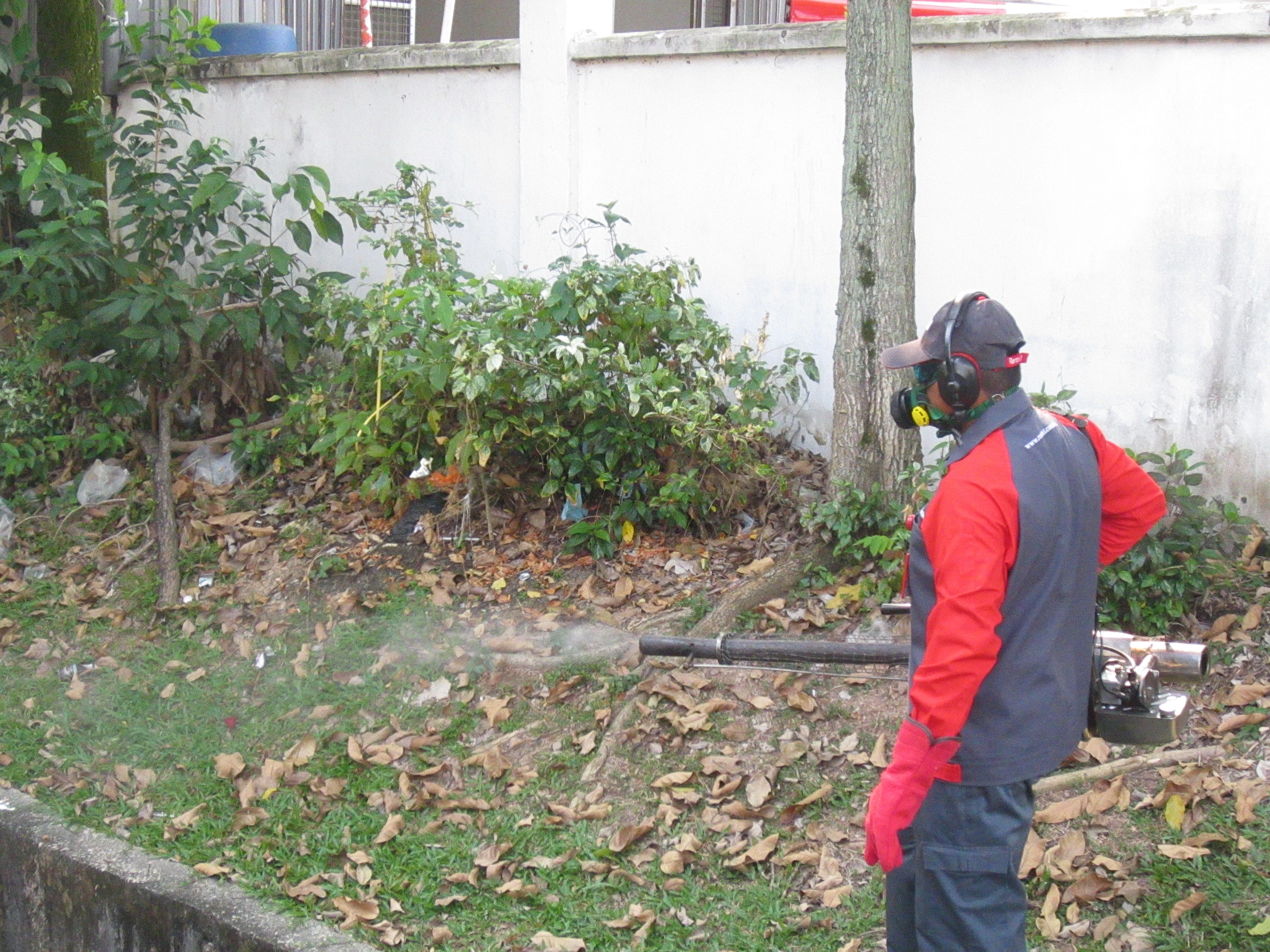 A man thermal fogging