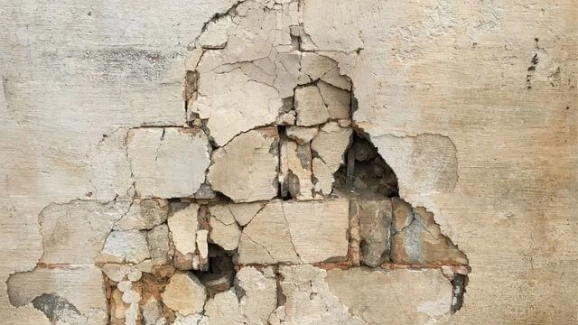 -seal-up-cracks