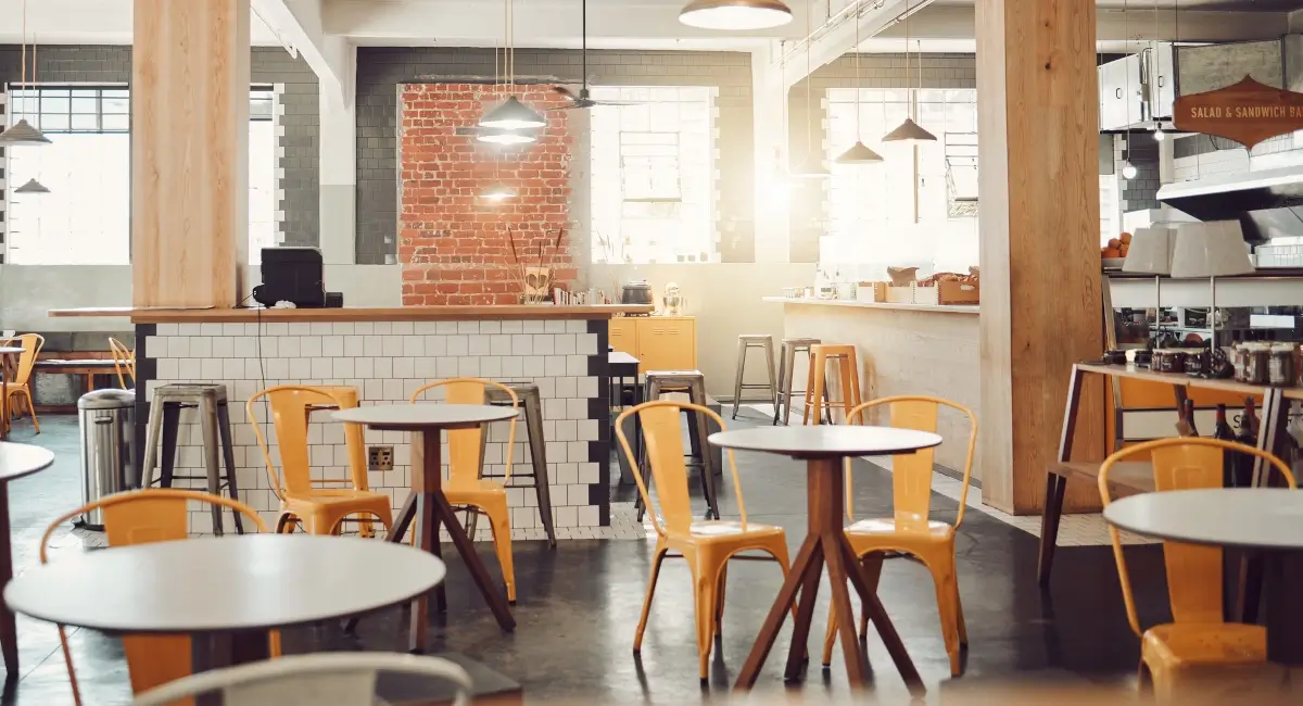 Picture of an empty cafe